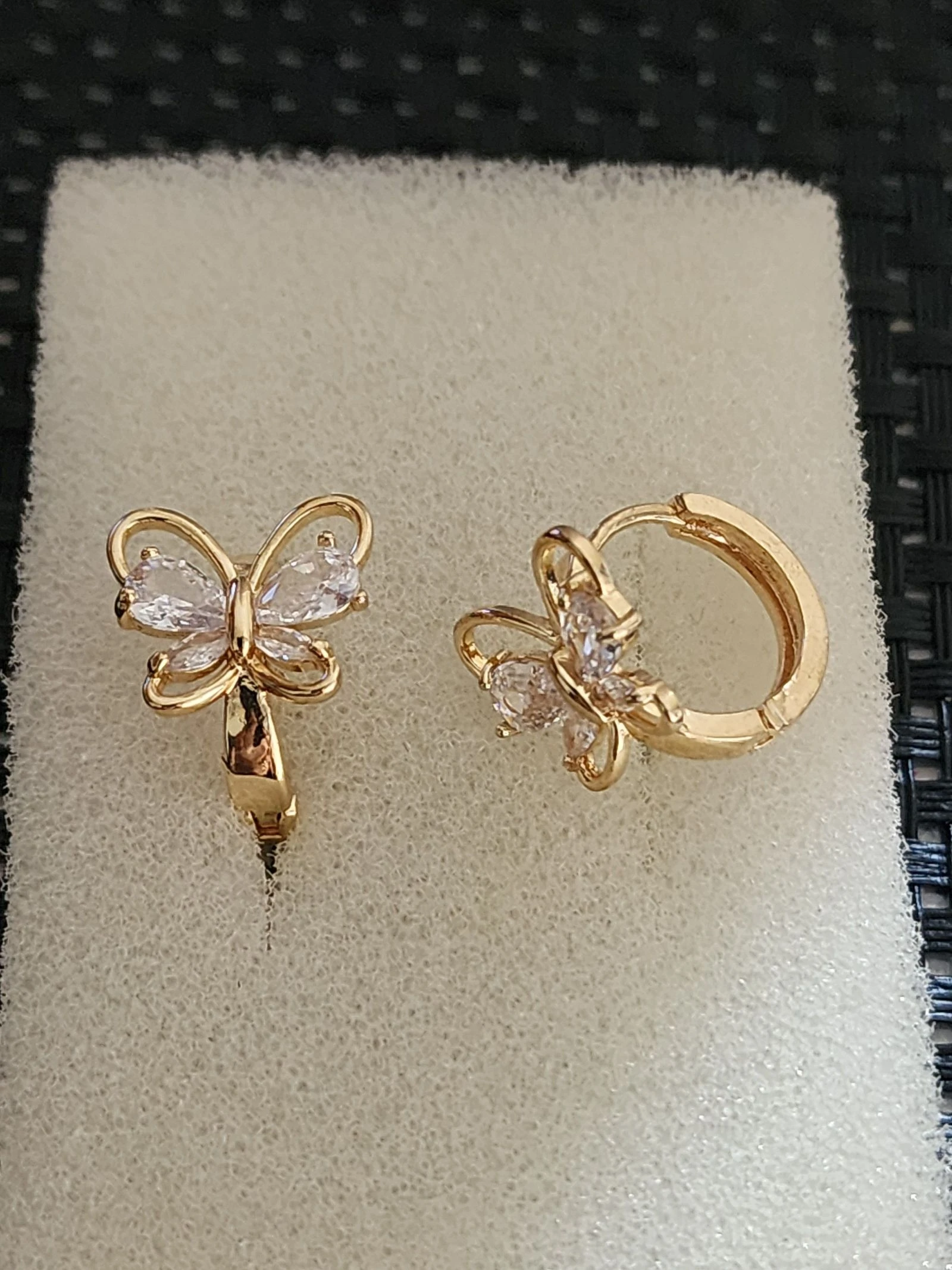 Butterfly earrings 🦋 1.5cm, 14K gold finish, water-resistant – photo 2